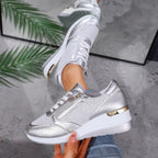 Clara Comfort Zip Sneakers – Elegant Support for Everyday Walking