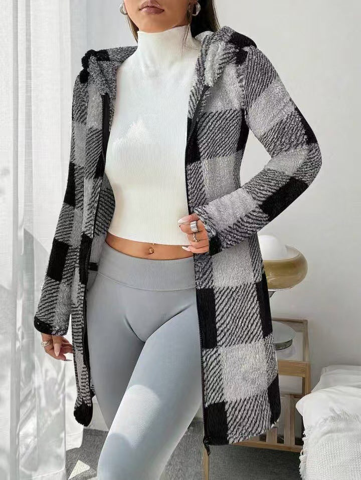 Avery Cozy Check Zip Coat – Soft Warmth for Everyday Comfort