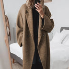 Amelia Classic Wool Coat – Timeless Elegance for Cooler Days