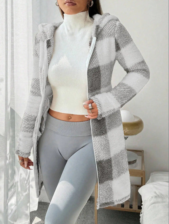 Avery Cozy Check Zip Coat – Soft Warmth for Everyday Comfort