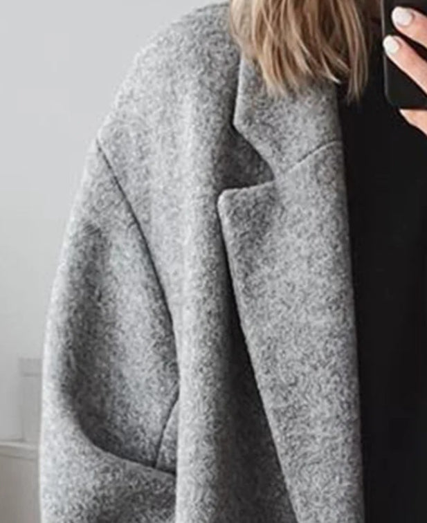 Amelia Classic Wool Coat – Timeless Elegance for Cooler Days